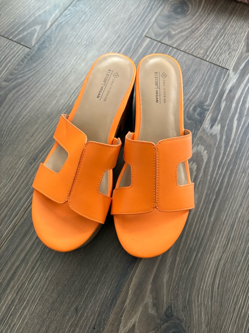 Call it Spring Halerria Mule - Picture 3 of 5